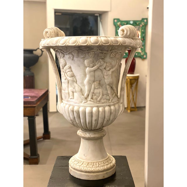 Grand Tour Carrara White Marble Vase, 1960s For Sale - Image 4 of 14