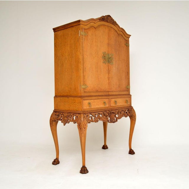 1930s Vintage Cocktail Cabinet in Burr Walnut, 1930s For Sale - Image 5 of 11