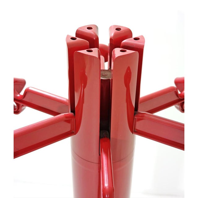 Red Plastic Planta Italia Model Coat Hanger by Giancarlo Piretti for Anonima Castelli, 1972 For Sale - Image 13 of 18