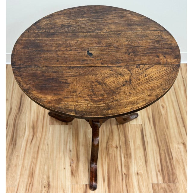 Antique Late 18th C Round English Walnut Tilt-Top Table For Sale - Image 10 of 15