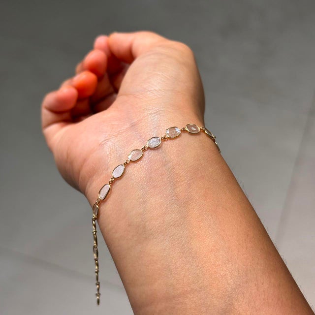 Natural Uncut Diamond Bezel Set Station Bracelet, 1.68 Carat in 18k Gold For Sale In New York - Image 6 of 17