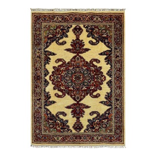 Beige & Red Persian-Style Medallion Wool Rug, Natural Dyes, 5'10" X 8'5" For Sale