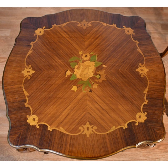 1930s French Louis XV Walnut & Satinwood Inlay Pair Side Tables / End Tables Tables For Sale - Image 4 of 14