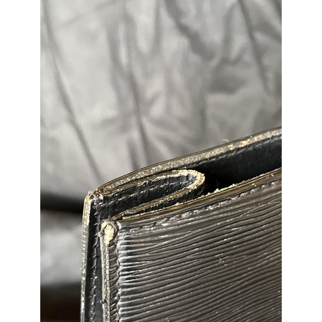 Animal Skin Vintage 1980s Louis Vuitton Black Epi Ombre Clutch With Resin Handles For Sale - Image 7 of 13
