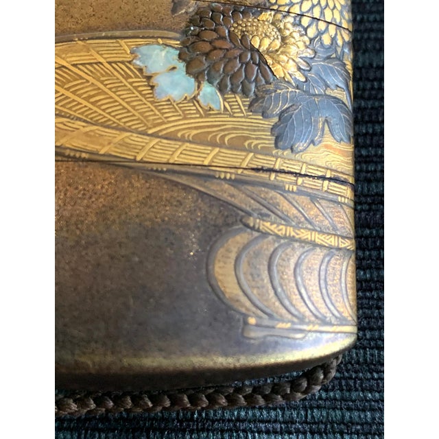Wood Antique Japanese Inro by Shigehide Edo Period For Sale - Image 7 of 15