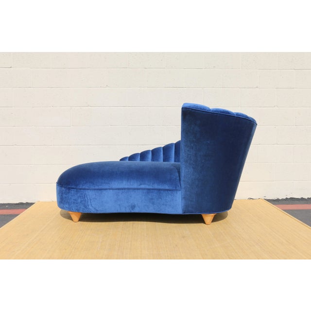 Vintage Hollywood Regency Channel Back Chaise Lounge For Sale - Image 4 of 12