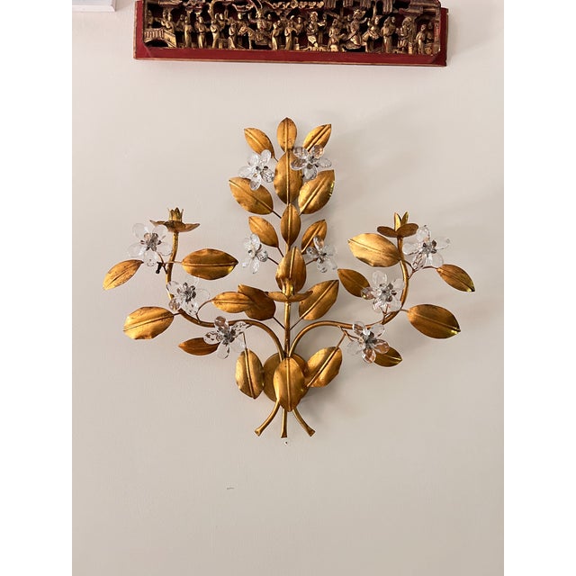 Vintage Italian Glass 1950s Pair of Gilt Tole Candle Sconces With Glass Flowers For Sale - Image 4 of 8