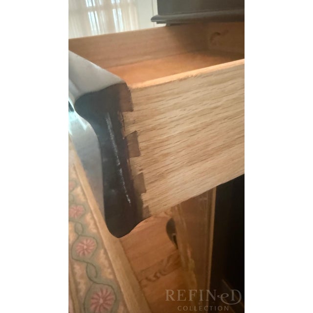 1984 Karges Furniture Hand-Painted Chinoiserie Lacquer Credenza With Asian Chow Legs For Sale - Image 13 of 18