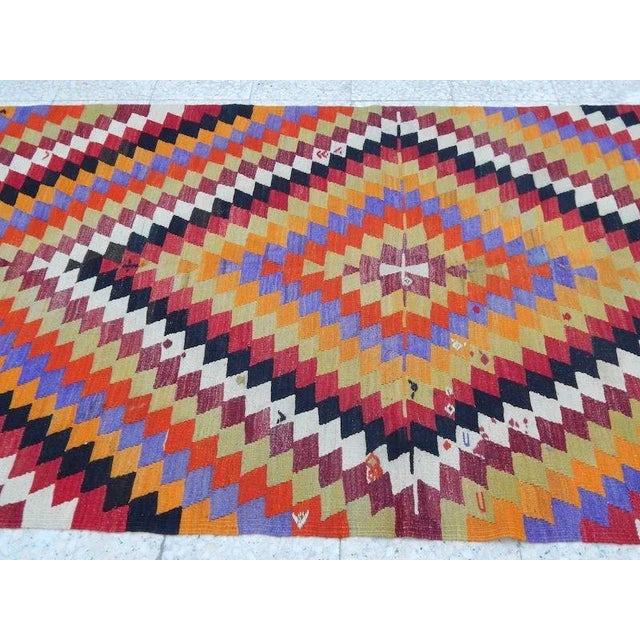 1970s Vintage Handmade Turkish Kilim Runner 4′2″ × 10′9″ For Sale - Image 4 of 12