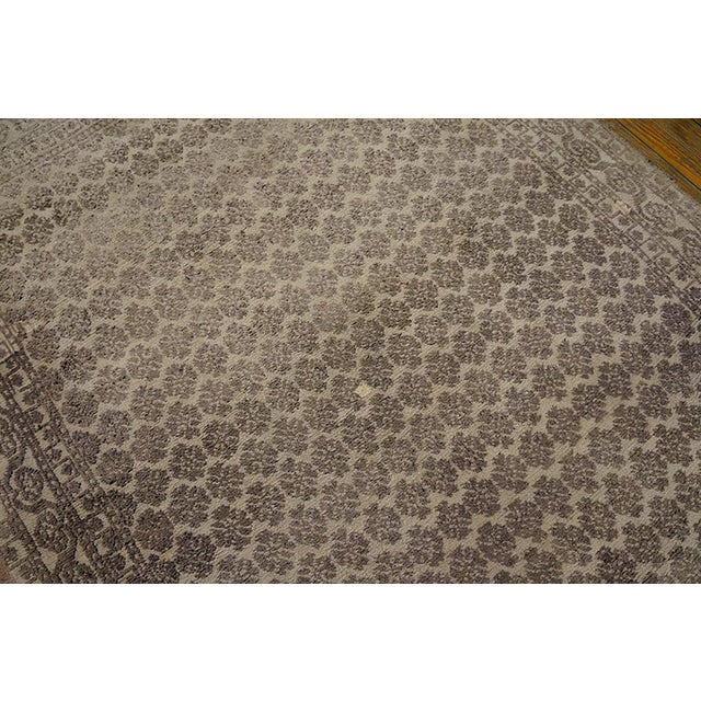 1900s Gray Geometric Antique Indian Agra Rug 4' 0" X 6' 2" Knotted Wool Carpet For Sale - Image 4 of 6