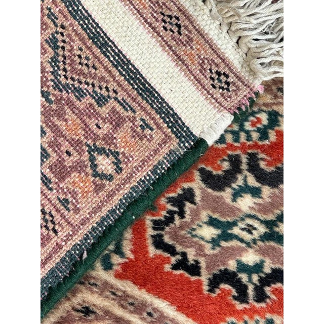 Small Vintage Pakistani Rug from Bobyrugs, 1980s For Sale - Image 13 of 14
