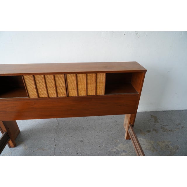 1960s Hooker Furniture Mid-Century Modern Walnut & Cane Full Size Headboard Bed Frame For Sale - Image 5 of 14