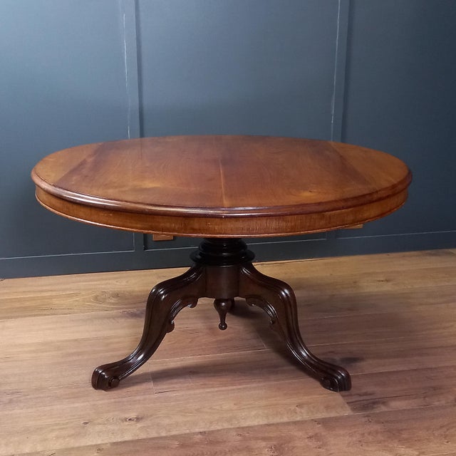 Wood English Tilt-Top Coffee Table, 1840 For Sale - Image 7 of 9
