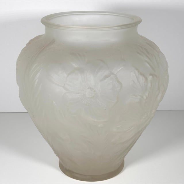 Tiffin Glass Poppies Satin Vase for your consideration. The vase measures approx. 8 3/4 inches tall and approx. 7 1/2...
