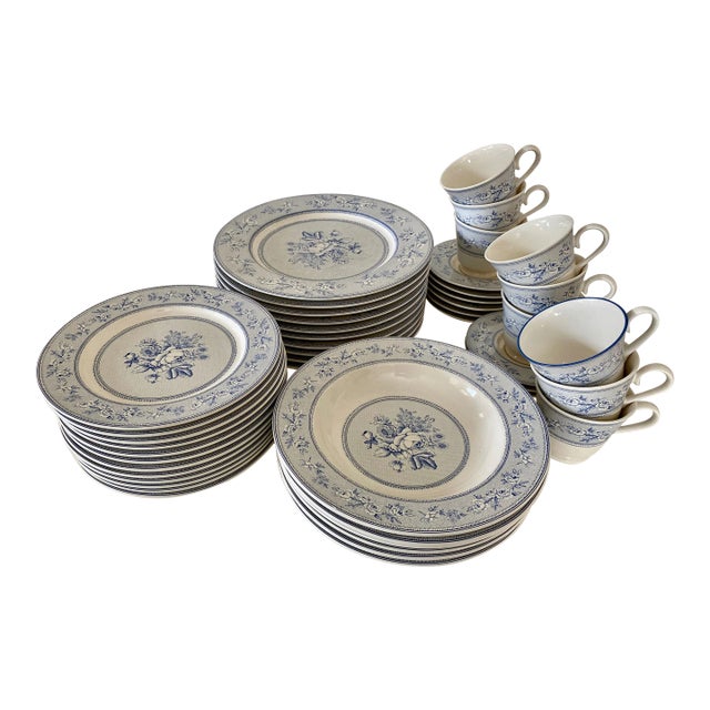 1984 Ralph Lauren Blue and White “English Rose” Ironstone Dishes 46