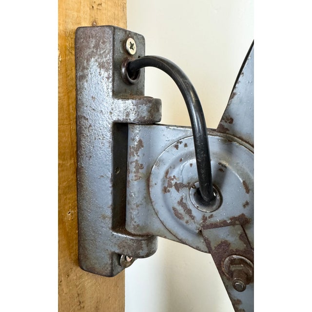 Industrial Grey Scissor Wall Lamp from Elektroinstala, 1960s For Sale - Image 14 of 18