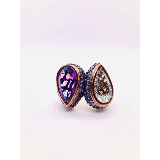 Bochic "Capri" Vintage Amethyst & Blue Topaz Ring Set In 18K Gold & Silver For Sale - Image 11 of 18
