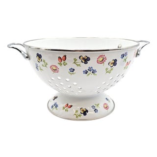 Villeroy & Boch 5 Quart Enamel Colander – Petite Fleur Floral With Stainless Steel Handles For Sale