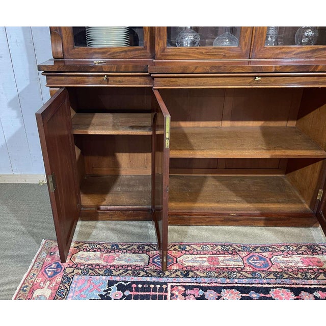 19th Century Victorian Bookcase in Mahogany For Sale - Image 5 of 18