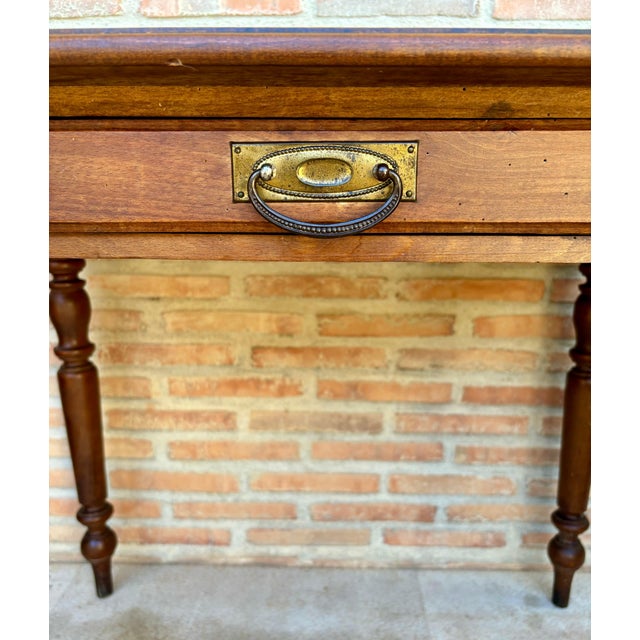 French Country Pine Worktable in Oak, 1920s For Sale - Image 4 of 18