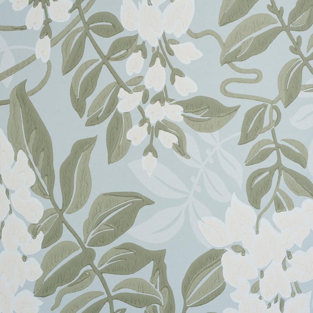 French SAMPLE - Schumacher Lucia Wisteria Wallpaper In Sky For Sale - Image 3 of 5