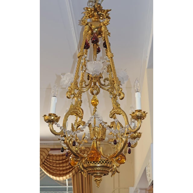Traditional 1910 French Belle Epoque Style Gilt Bronze Crystal Chandelier For Sale - Image 3 of 18