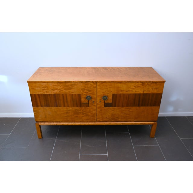 Rare Swedish Grace Flamed Birch and Macassar Sideboard by Svenska Möbelfabrikerna SMF, late 1920s For Sale - Image 9 of 9