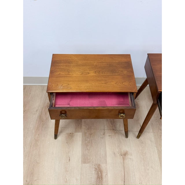 Brown Pair of Vintage Atomic Nightstands Retro Bedside Tables MCM End Tables For Sale - Image 8 of 17