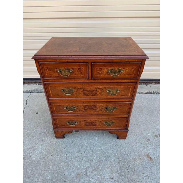 Vintage Chippendale Style Burled Wood Chest of Drawers Well made, sturdy 5 drawers move smoothly Brass hardware...