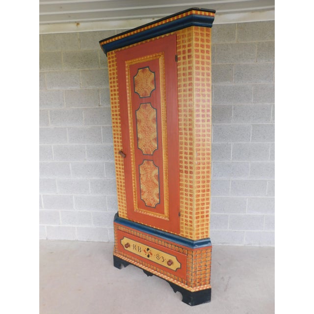Late 18th Century Antique 2 Piece 18th Century Grain Painted Corner Cabinet Berks Co. Pa For Sale - Image 5 of 12
