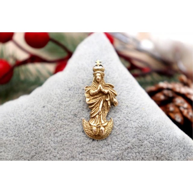 19.2k Gold Pendant For Sale - Image 6 of 6