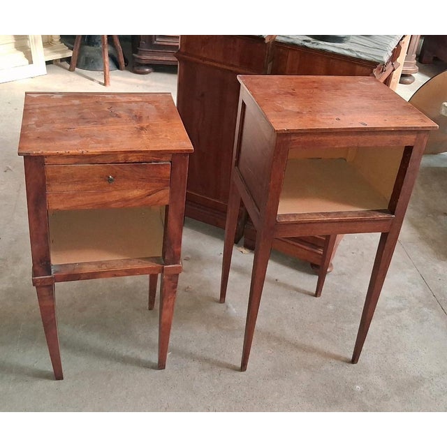 Louis XVI Bedside Tables in Walnut, France, Late 18th Century, Set of 2 For Sale - Image 6 of 8
