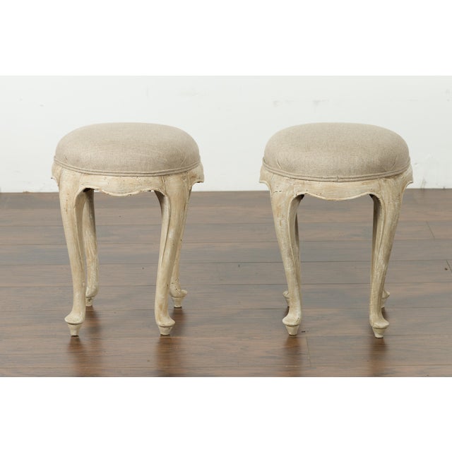 Pair of French Midcentury Walnut Stools with Cabriole Legs and New Upholstery For Sale In Atlanta - Image 6 of 12