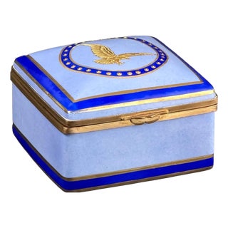 French Cobalt Porcelain Box with Gilt Eagle from Porcelaine de Paris, 1900-1930 For Sale