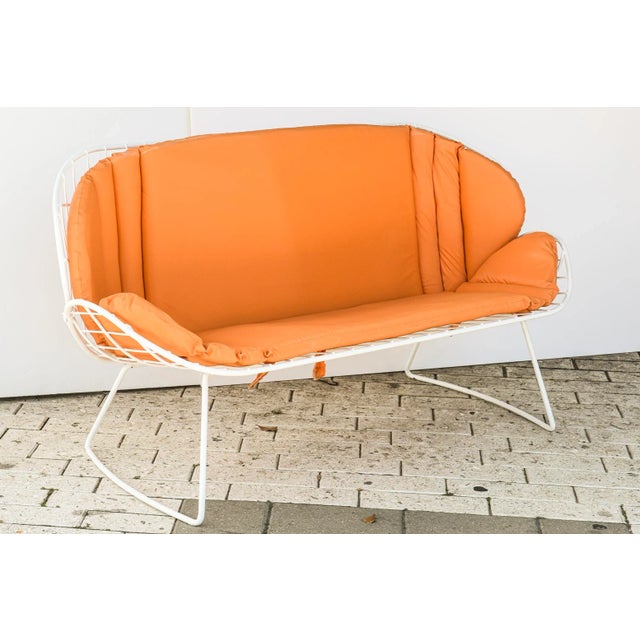 Mid-Century Modern Vintage 1960's White Painted Iron Garden and Patio Furniture Style of Salterini Set of 4 For Sale - Image 3 of 13