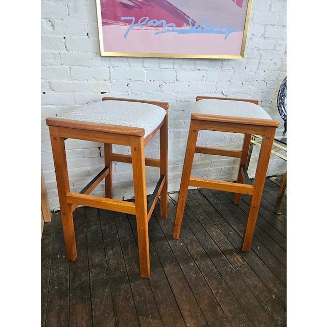 J.L. Møllers Møbelfabrik Pair of Danish Modern Attributed to J.l. Moller Bar Stools For Sale - Image 4 of 6