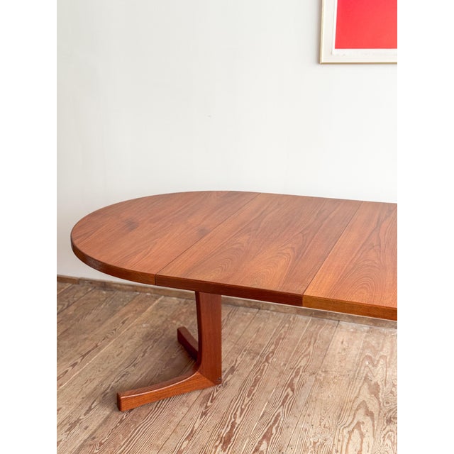 Mid-Century Modern Danish Round Teak Dining Table with Extensions For Sale - Image 17 of 18