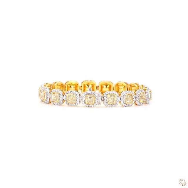 2.12 Carat Round Brilliant Cut White Diamond Yellow Diamond Gold Bracelet For Sale In New York - Image 6 of 9