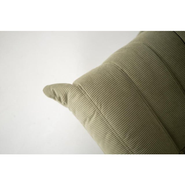 This Togo has been reupholstered with new foam and high-quality new fabric, keeping its inner structure, giving the item...