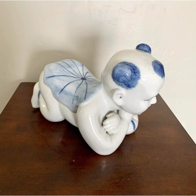 Vintage Chinoiserie Blue and White Ceramic Baby Pillow Figure For Sale In San Diego - Image 6 of 7