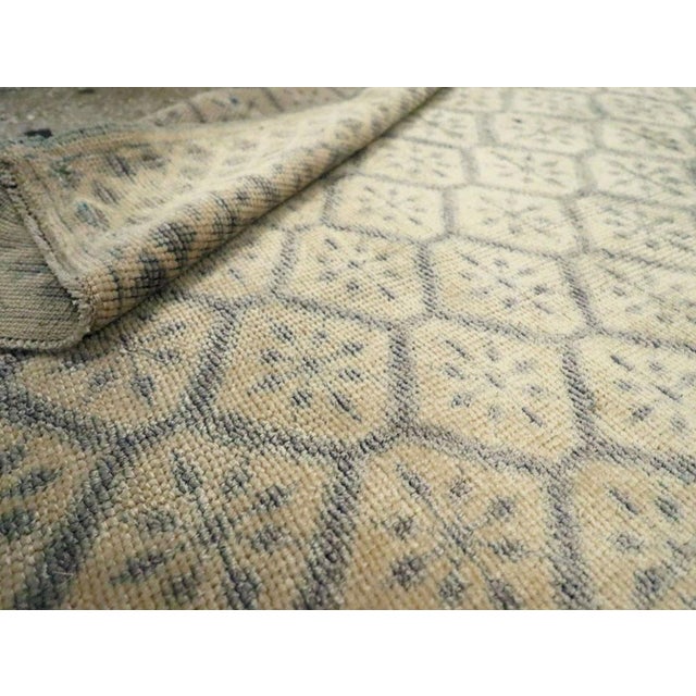 Galerie Shabab Collection Mid-20th Century Handmade Turkish Anatolian Throw Rug For Sale - Image 10 of 10