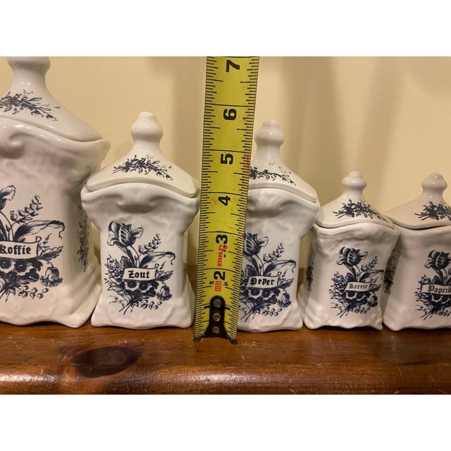 French Country 1980s T. Delfts Bleau Dutch Blue and White Ceramic Kitchen Canister Set – 11 Pieces For Sale - Image 3 of 18
