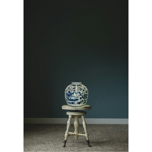 White Rare 19th. Century Large Chinese Blue and White Phoenix (Wine) Vessel / Pot For Sale - Image 8 of 14