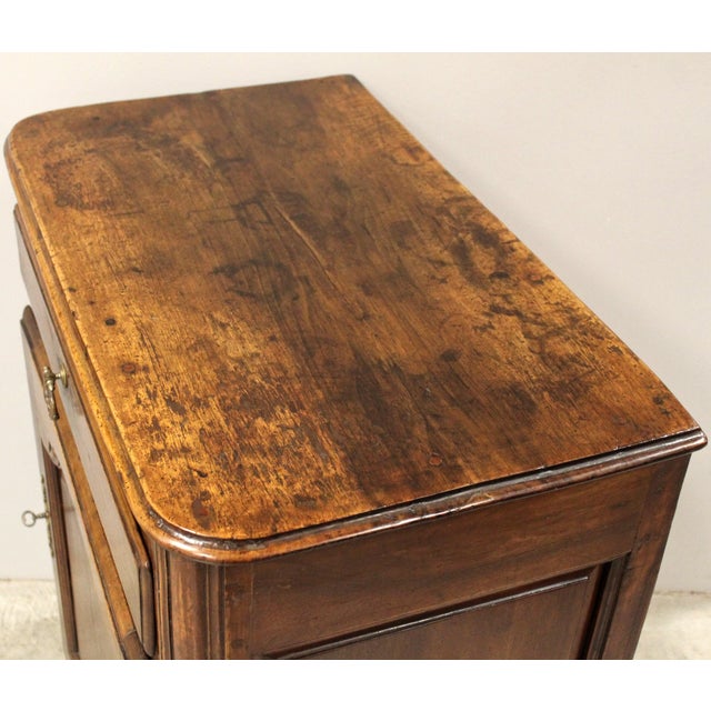 Antique Louis XV Buffet in Walnut, 1700s For Sale - Image 11 of 16