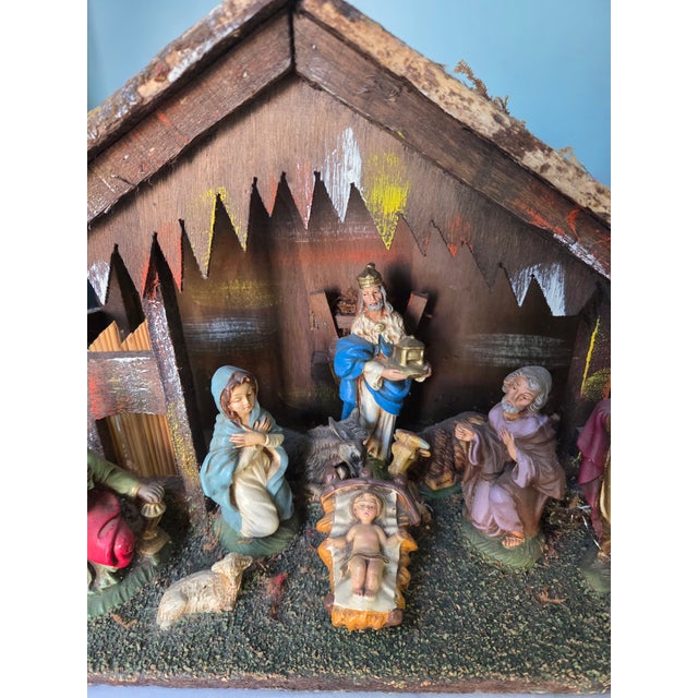 Large sacaled plaster hand painted Nativity set from Italy. Hand painted creche with baby Jesus and manger animals....