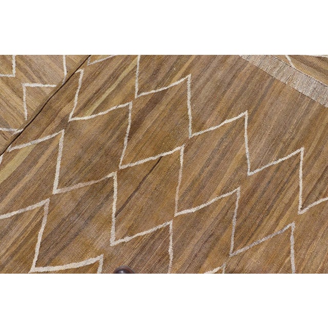 2020s Hand-Woven Flatweave Kilim in Wool With Sub-Geometric Design in Marigold & Ivory For Sale - Image 12 of 13