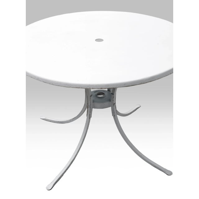 Mid-Century Modern 1950s Round White Metal Outdoor Patio Table For Sale - Image 3 of 5
