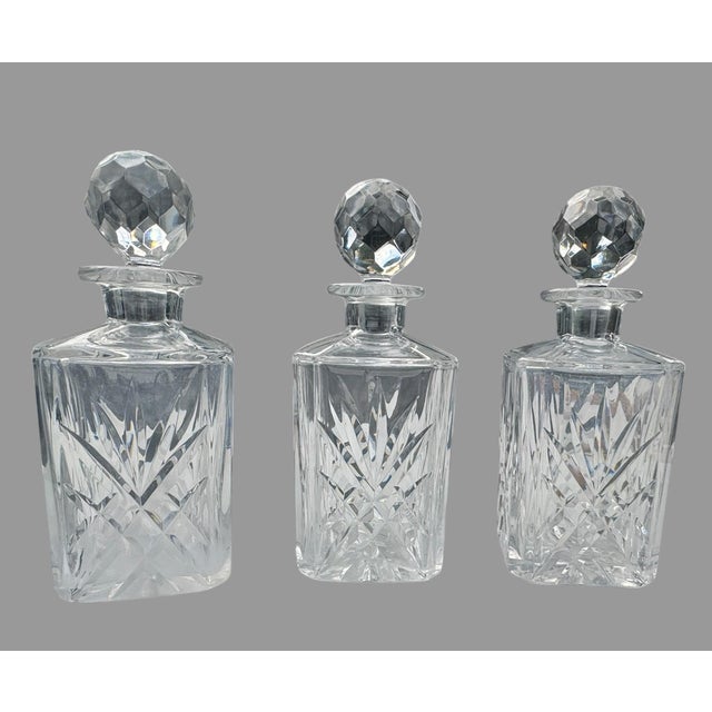 Vintage Mahogany 3 Bottle Tantalus Locking Liquor Decanter Set Cut Glass - 4 pcs For Sale - Image 6 of 11