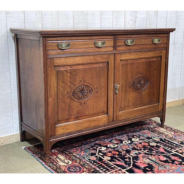 Late 19th century English walnut sideboard - W=1m37, H=95cm, D=52.5cm.