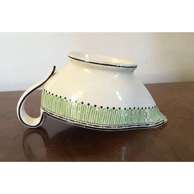 1790s English Wedgwood Sauce Gravy Boat, Etruscan Pattern For Sale - Image 9 of 11